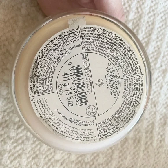 NEW BATH & BODY WORKS Rose 3 Wick Candle - Picture 2 of 3